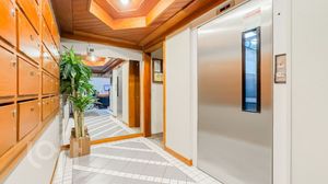 Image 34 - 275677