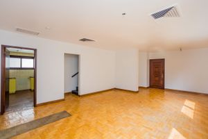 Image 3 - 275708