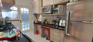 Image 14 - 275740
