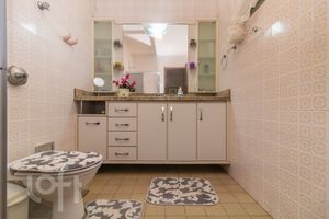 Image 15 - 275741