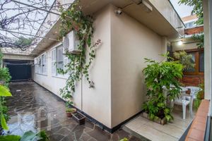 Image 37 - 275741