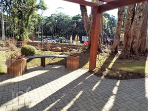 Image 11 - 275802