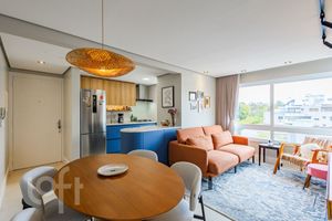 Image 17 - 275839
