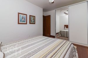 Image 36 - 275952