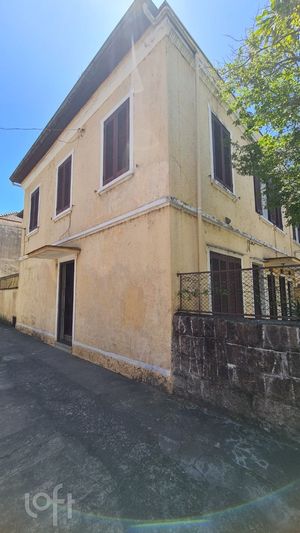 Image 2 - 276044