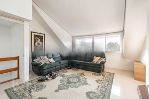 Image 28 - 276243