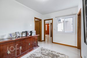 Image 32 - 276243