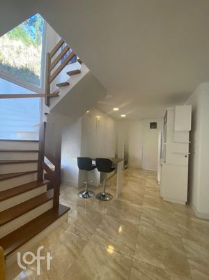 Image 4 - 276272