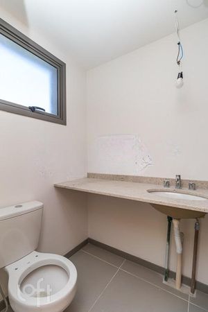 Image 7 - 276322