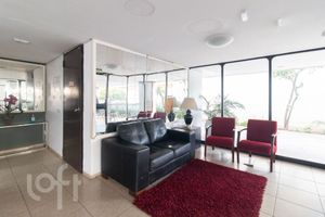 Image 4 - 276351