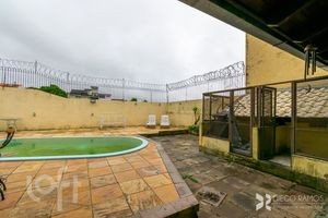 Image 35 - 276611