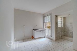 Image 3 - 276702