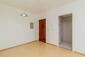 Image 3 - 276705