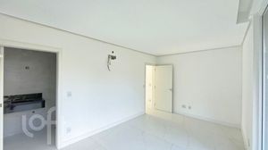Image 22 - 276825