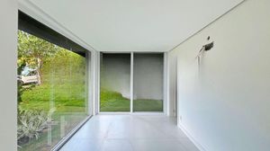 Image 31 - 276825