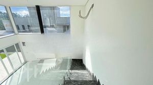 Image 29 - 276825