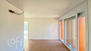 Image 16 - 276825