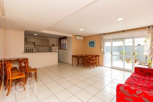 Image 11 - 276878