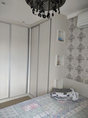 Image 19 - 277043