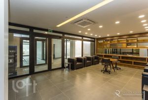 Image 23 - 277329