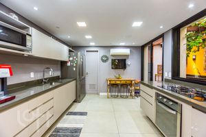 Image 15 - 277378