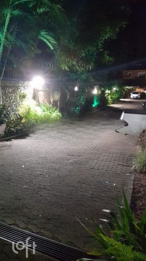 Image 37 - 277399