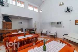 Image 27 - 277399