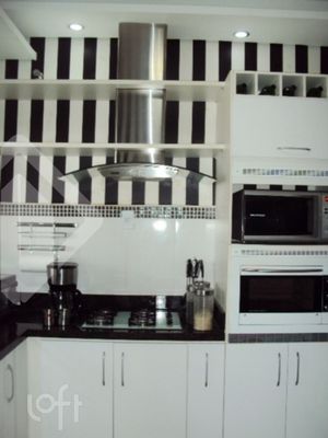 Image 32 - 277400