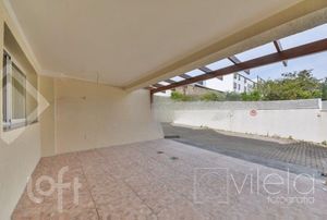 Image 17 - 277429
