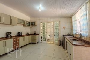 Image 13 - 277453