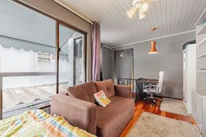 Image 25 - 277490