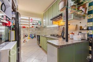 Image 18 - 277490