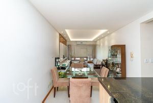 Image 4 - 277642