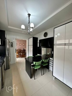 Image 24 - 277695
