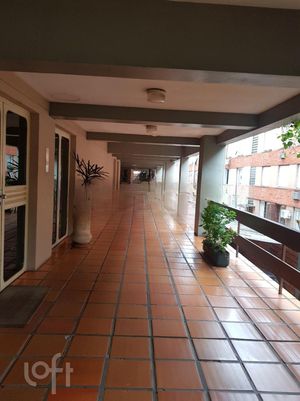 Image 20 - 277712