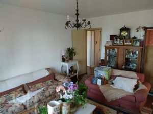 Image 5 - 277805
