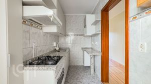 Image 12 - 278200