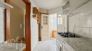 Image 14 - 278200