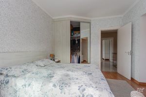 Image 24 - 278417