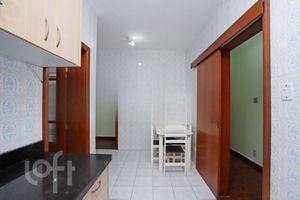 Image 18 - 278600