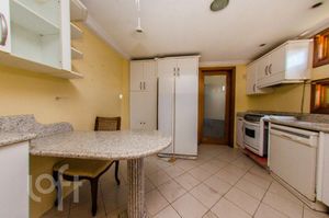 Image 19 - 278672