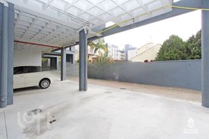 Image 22 - 278717