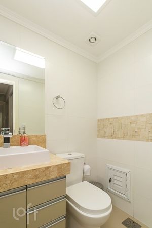 Image 39 - 279006