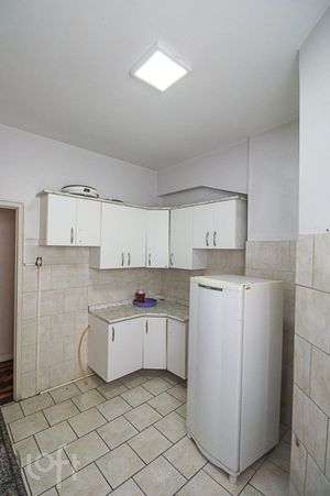 Image 27 - 279007