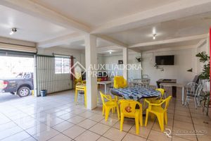 Image 32 - 279011