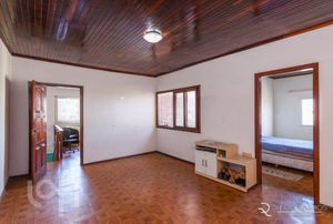 Image 3 - 279011