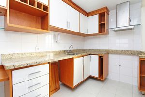 Image 19 - 279160