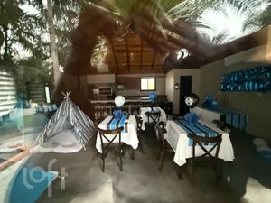 Image 35 - 279242