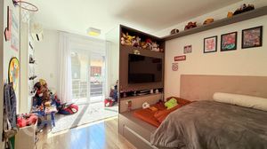 Image 17 - 279242