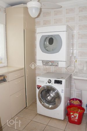 Image 23 - 279305